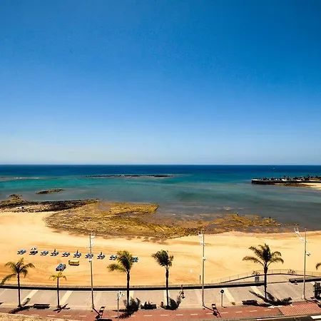 El Reducto Beachfront Holiday home *